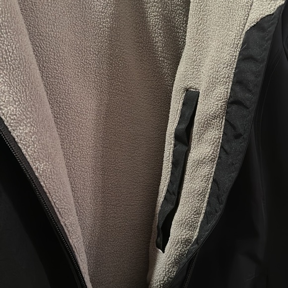 Eddie Bauer Black SOFT SHELL HOODED Jacket SIZE XS - Picture 9 of 13